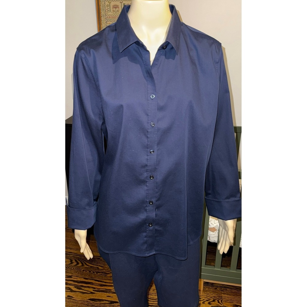 Chicos Navy Blue Button Down Shirt Long Sleeve Blouse Size 3 US 16 Professional